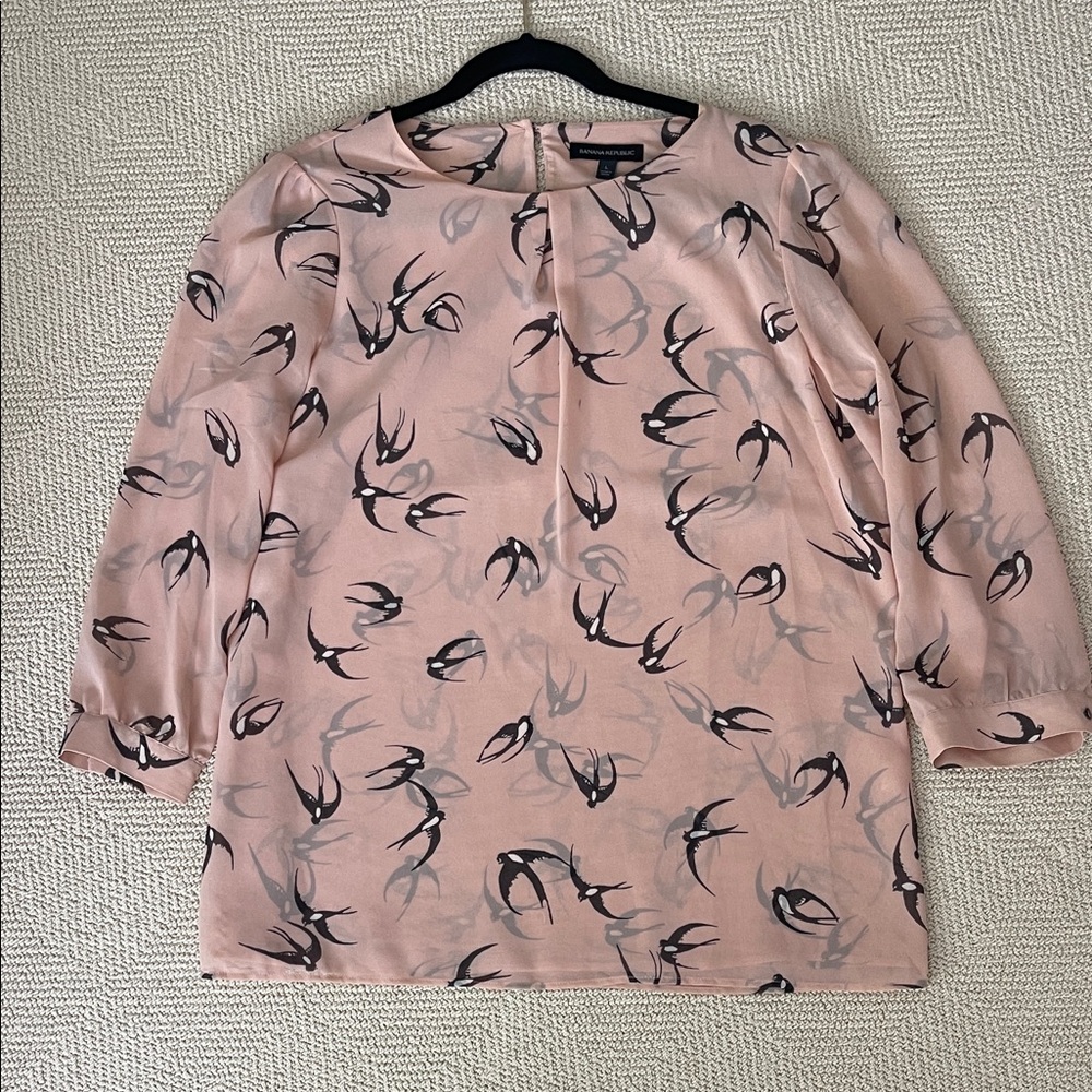 Banana Republic Blush Pink Blouse with Black Pattern